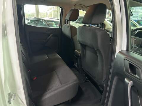 Ford Ranger 2.0 EcoBlue XL Pickup Double Cab 4dr Diesel Manual 4WD Euro 6 (s/s) (170 ps) - U10777