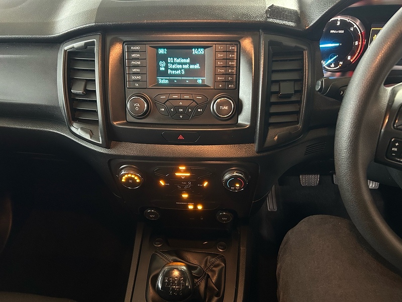 Ford Ranger 2.0 EcoBlue XL Pickup Double Cab 4dr Diesel Manual 4WD Euro 6 (s/s) (170 ps) - U10777