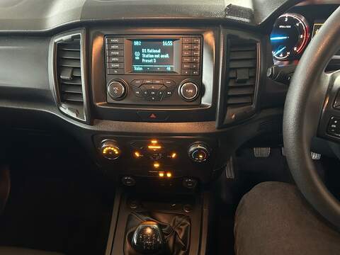 Ford Ranger 2.0 EcoBlue XL Pickup Double Cab 4dr Diesel Manual 4WD Euro 6 (s/s) (170 ps) - U10777