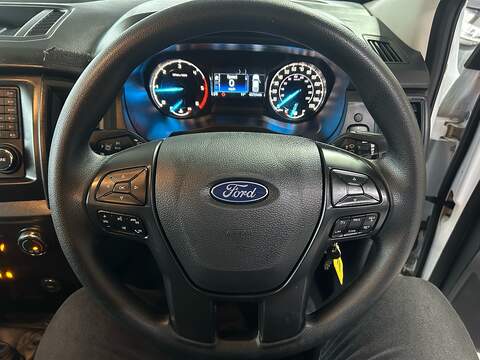 Ford Ranger 2.0 EcoBlue XL Pickup Double Cab 4dr Diesel Manual 4WD Euro 6 (s/s) (170 ps) - U10777
