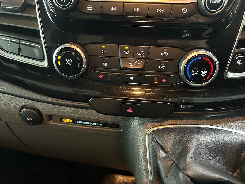 Ford Transit Custom 2.0 280 EcoBlue Limited Panel Van 5dr Diesel Manual L1 H1 Euro 6 (s/s) (130 ps) - U10778