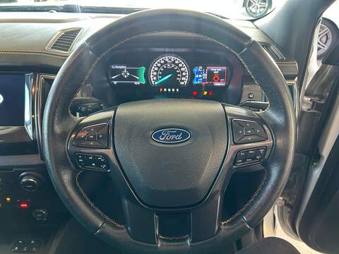 Ford Ranger 2.0 EcoBlue Wildtrak Pickup Double Cab 4dr Diesel Auto 4WD Euro 6 (s/s) (213 ps) - U10779