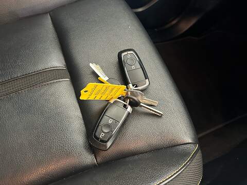 Ford Ranger 2.0 EcoBlue Wildtrak Pickup Double Cab 4dr Diesel Auto 4WD Euro 6 (s/s) (213 ps) - U10779