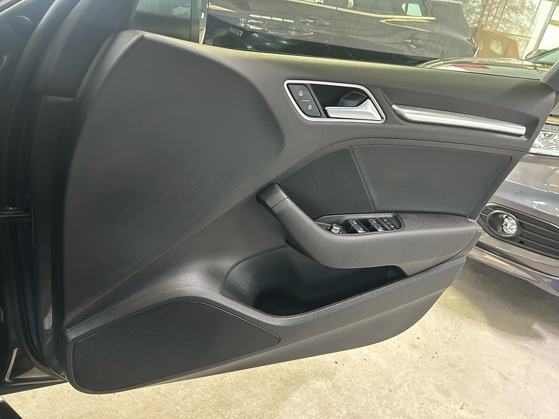 Audi A3 1.5 TFSI CoD Sport Saloon 4dr Petrol Manual Euro 6 (s/s) (150 ps) - U10783