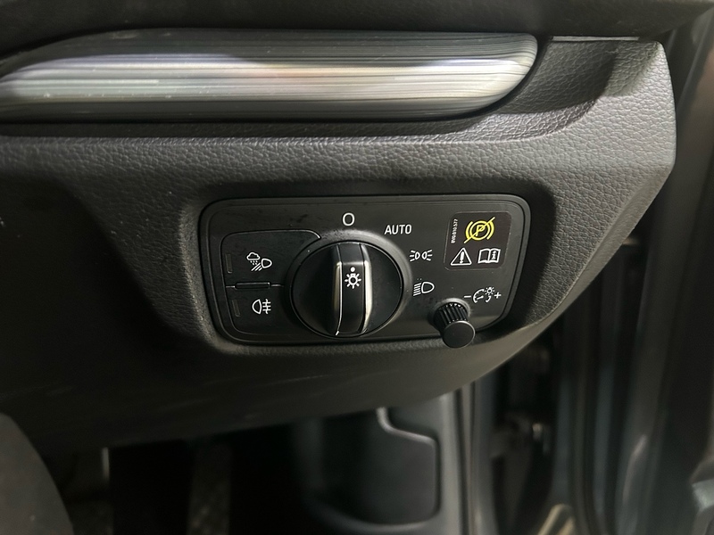 Audi A3 1.5 TFSI CoD Sport Saloon 4dr Petrol Manual Euro 6 (s/s) (150 ps) - U10783