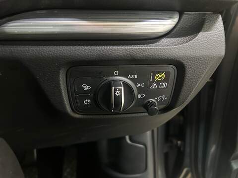 Audi A3 1.5 TFSI CoD Sport Saloon 4dr Petrol Manual Euro 6 (s/s) (150 ps) - U10783