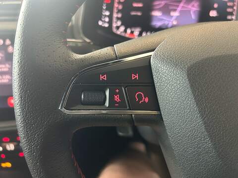 SEAT Ibiza 1.0 TSI FR Sport Hatchback 5dr Petrol Manual Euro 6 (s/s) (110 ps) - U10784