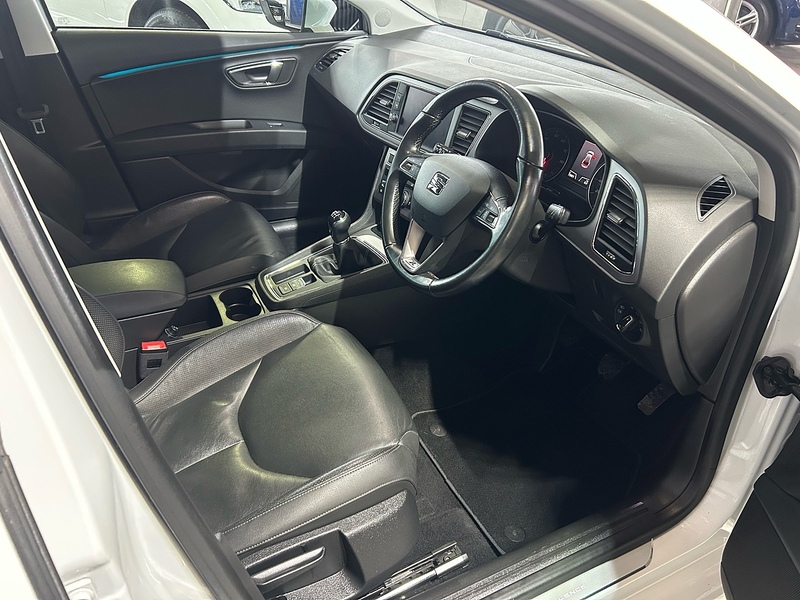 SEAT Leon 1.4 TSI XCELLENCE Technology Hatchback 5dr Petrol Manual Euro 6 (s/s) (125 ps) - U10786