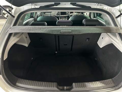 SEAT Leon 1.4 TSI XCELLENCE Technology Hatchback 5dr Petrol Manual Euro 6 (s/s) (125 ps) - U10786