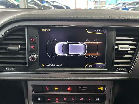 SEAT Leon 1.4 TSI XCELLENCE Technology Hatchback 5dr Petrol Manual Euro 6 (s/s) (125 ps) - U10786