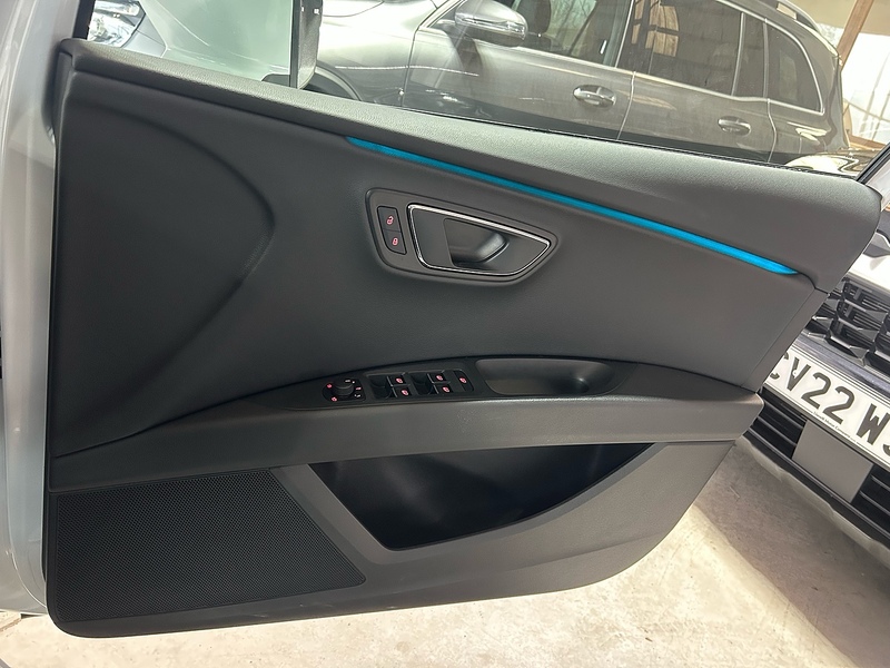 SEAT Leon 1.4 TSI XCELLENCE Technology Hatchback 5dr Petrol Manual Euro 6 (s/s) (125 ps) - U10786