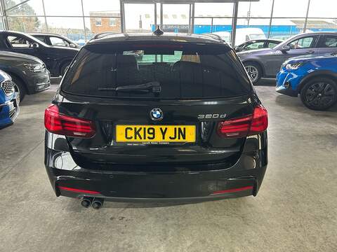 BMW 3 Series 2.0 320d M Sport Shadow Edition Touring 5dr Diesel Auto Euro 6 (s/s) (190 ps) - U10787