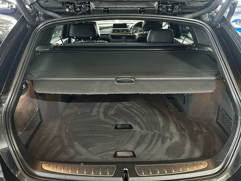 BMW 3 Series 2.0 320d M Sport Shadow Edition Touring 5dr Diesel Auto Euro 6 (s/s) (190 ps) - U10787