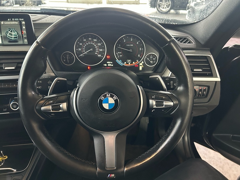 BMW 3 Series 2.0 320d M Sport Shadow Edition Touring 5dr Diesel Auto Euro 6 (s/s) (190 ps) - U10787