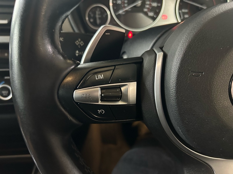 BMW 3 Series 2.0 320d M Sport Shadow Edition Touring 5dr Diesel Auto Euro 6 (s/s) (190 ps) - U10787