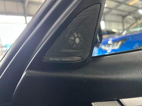 BMW 3 Series 2.0 320d M Sport Shadow Edition Touring 5dr Diesel Auto Euro 6 (s/s) (190 ps) - U10787