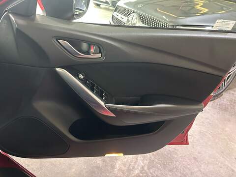 Mazda Mazda6 SKYACTIV-D SE-L Nav Estate 2.2 Manual Diesel - U10792