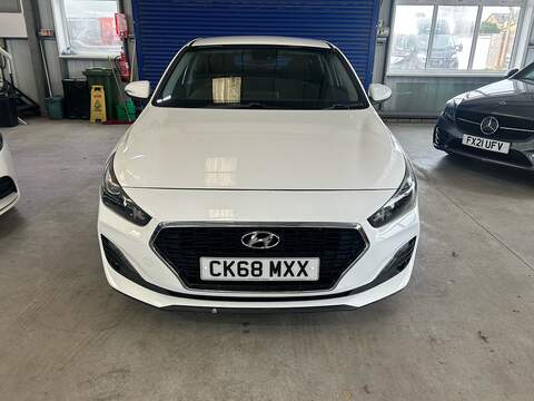 Hyundai i30 1.4 T-GDi SE Nav Fastback 5dr Petrol DCT Euro 6 (s/s) (140 ps) - U10793