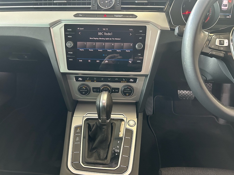 Volkswagen Passat 1.5 TSI EVO SE Business Saloon 4dr Petrol DSG Euro 6 (s/s) (150 ps) - U10795