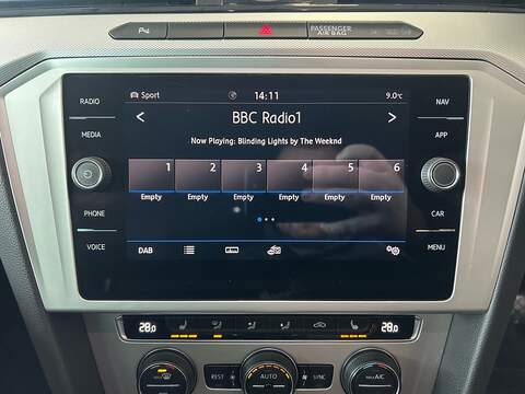 Volkswagen Passat 1.5 TSI EVO SE Business Saloon 4dr Petrol DSG Euro 6 (s/s) (150 ps) - U10795