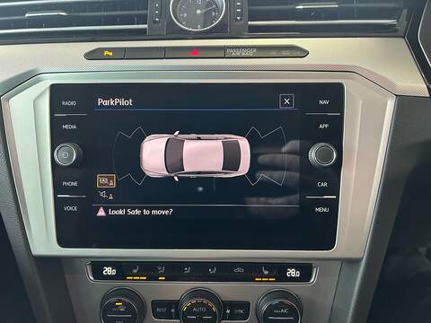 Volkswagen Passat 1.5 TSI EVO SE Business Saloon 4dr Petrol DSG Euro 6 (s/s) (150 ps) - U10795