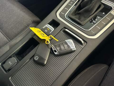 Volkswagen Passat 1.5 TSI EVO SE Business Saloon 4dr Petrol DSG Euro 6 (s/s) (150 ps) - U10795