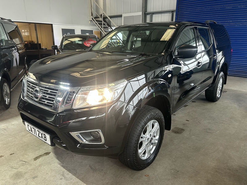 Nissan Navara 2.3 dCi Acenta Pickup Double Cab 4dr Diesel Manual 4WD Euro 6 (s/s) (163 ps) - U10797