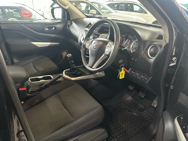 Nissan Navara 2.3 dCi Acenta Pickup Double Cab 4dr Diesel Manual 4WD Euro 6 (s/s) (163 ps) - U10797