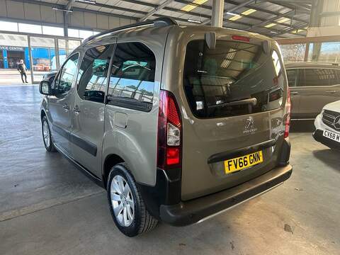 Peugeot Partner Tepee BlueHDi Outdoor - U10798