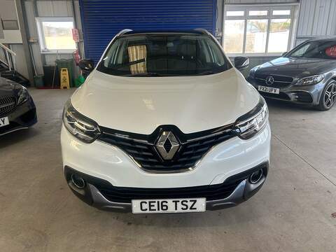 Renault Kadjar 1.2 TCe Signature Nav SUV 5dr Petrol Manual Euro 6 (s/s) (130 ps) - U10805
