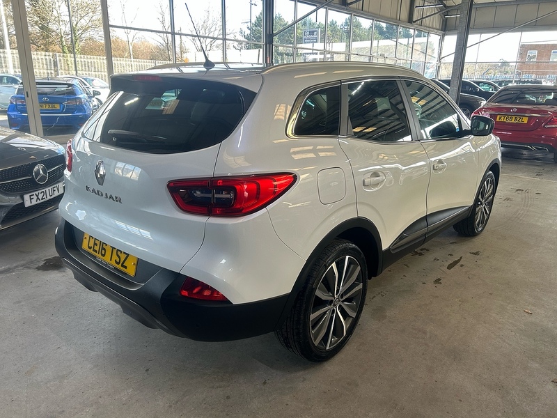 Renault Kadjar 1.2 TCe Signature Nav SUV 5dr Petrol Manual Euro 6 (s/s) (130 ps) - U10805