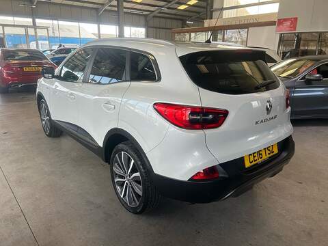 Renault Kadjar 1.2 TCe Signature Nav SUV 5dr Petrol Manual Euro 6 (s/s) (130 ps) - U10805