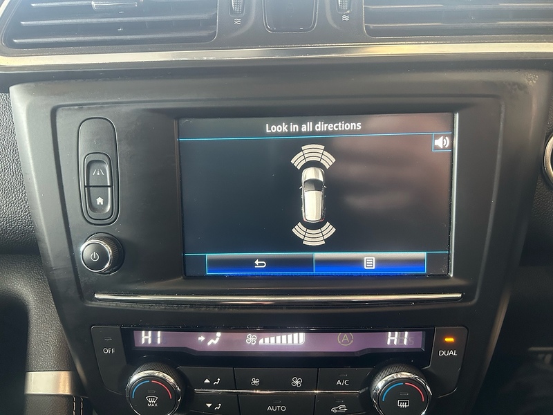 Renault Kadjar 1.2 TCe Signature Nav SUV 5dr Petrol Manual Euro 6 (s/s) (130 ps) - U10805