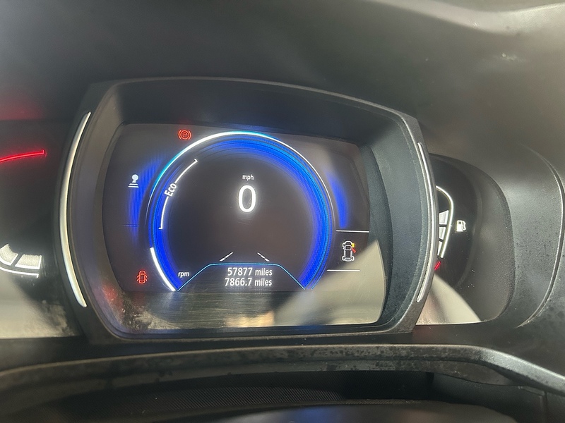 Renault Kadjar 1.2 TCe Signature Nav SUV 5dr Petrol Manual Euro 6 (s/s) (130 ps) - U10805