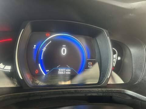 Renault Kadjar 1.2 TCe Signature Nav SUV 5dr Petrol Manual Euro 6 (s/s) (130 ps) - U10805