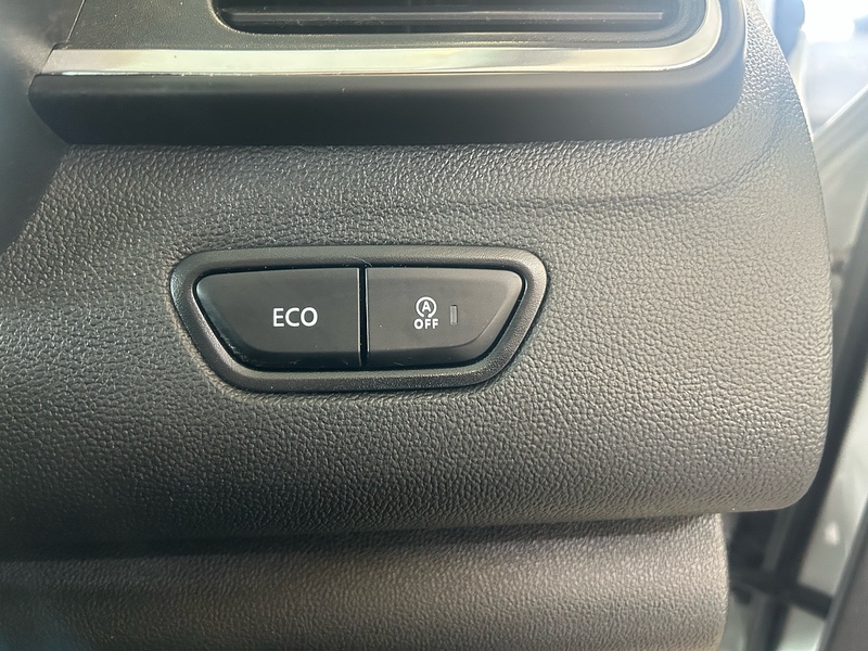 Renault Kadjar 1.2 TCe Signature Nav SUV 5dr Petrol Manual Euro 6 (s/s) (130 ps) - U10805