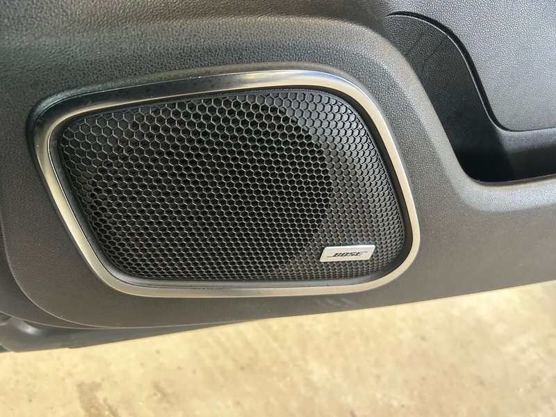 Renault Kadjar 1.2 TCe Signature Nav SUV 5dr Petrol Manual Euro 6 (s/s) (130 ps) - U10805