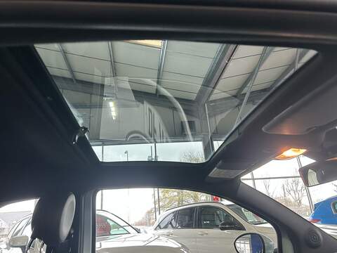 Fiat 500 MHEV Launch Edition - U10807