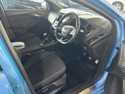 Ford Focus TDCi ST-Line - U10819