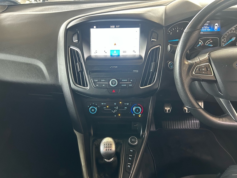 Ford Focus TDCi ST-Line - U10819