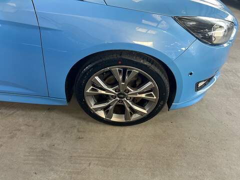 Ford Focus TDCi ST-Line - U10819