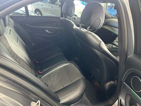 Mercedes-Benz E Class 2.0 E220d AMG Line Saloon 4dr Diesel G-Tronic+ Euro 6 (s/s) (194 ps) - U10824