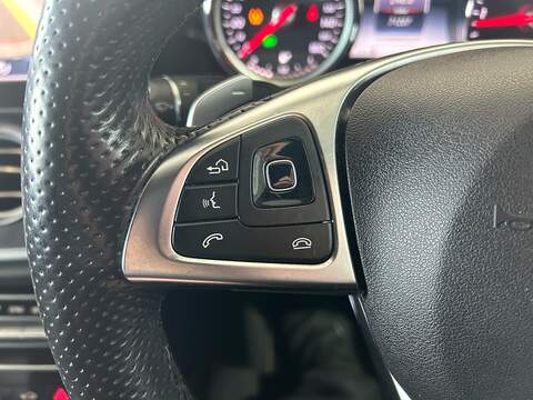 Mercedes-Benz E Class 2.0 E220d AMG Line Saloon 4dr Diesel G-Tronic+ Euro 6 (s/s) (194 ps) - U10824