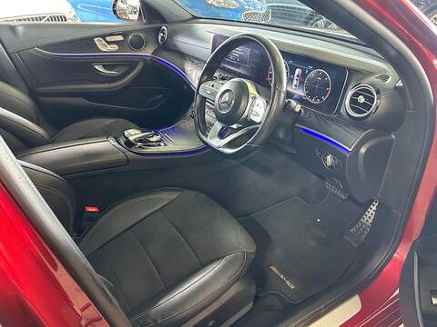 Mercedes-Benz E Class 2.0 E220d AMG Line (Premium) Saloon 4dr Diesel G-Tronic+ 4MATIC Euro 6 (s/s) (194 ps) - U10827