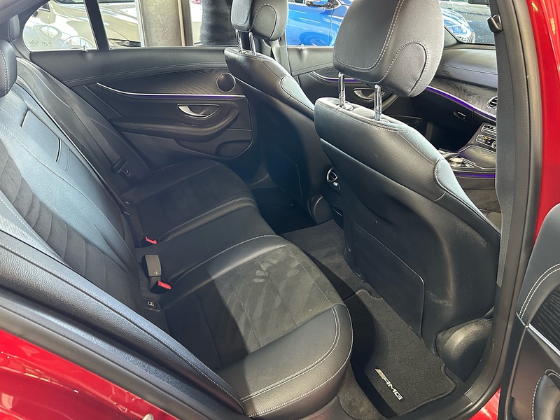 Mercedes-Benz E Class 2.0 E220d AMG Line (Premium) Saloon 4dr Diesel G-Tronic+ 4MATIC Euro 6 (s/s) (194 ps) - U10827