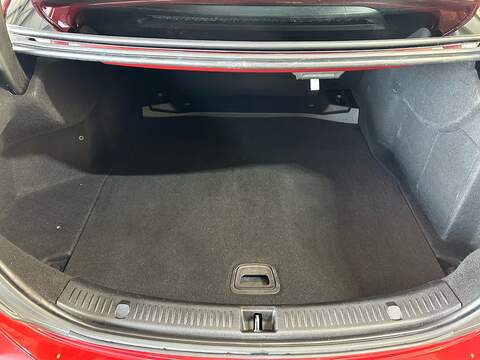 Mercedes-Benz E Class 2.0 E220d AMG Line (Premium) Saloon 4dr Diesel G-Tronic+ 4MATIC Euro 6 (s/s) (194 ps) - U10827