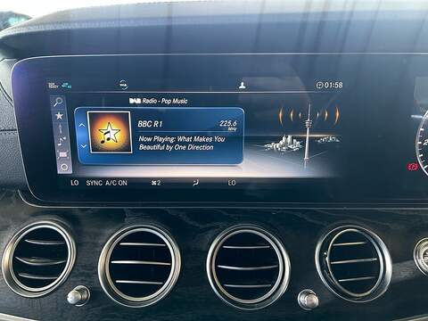 Mercedes-Benz E Class 2.0 E220d AMG Line (Premium) Saloon 4dr Diesel G-Tronic+ 4MATIC Euro 6 (s/s) (194 ps) - U10827