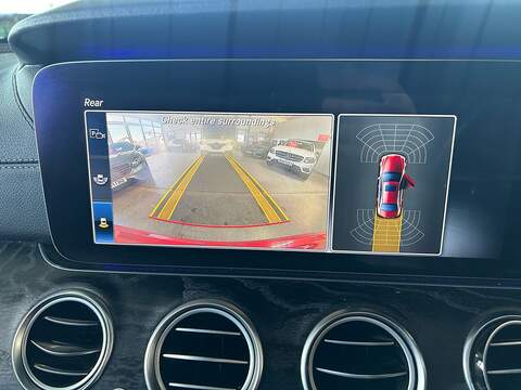 Mercedes-Benz E Class 2.0 E220d AMG Line (Premium) Saloon 4dr Diesel G-Tronic+ 4MATIC Euro 6 (s/s) (194 ps) - U10827