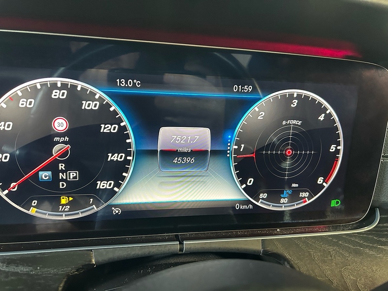 Mercedes-Benz E Class 2.0 E220d AMG Line (Premium) Saloon 4dr Diesel G-Tronic+ 4MATIC Euro 6 (s/s) (194 ps) - U10827