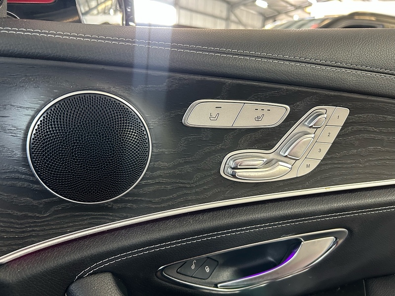 Mercedes-Benz E Class 2.0 E220d AMG Line (Premium) Saloon 4dr Diesel G-Tronic+ 4MATIC Euro 6 (s/s) (194 ps) - U10827